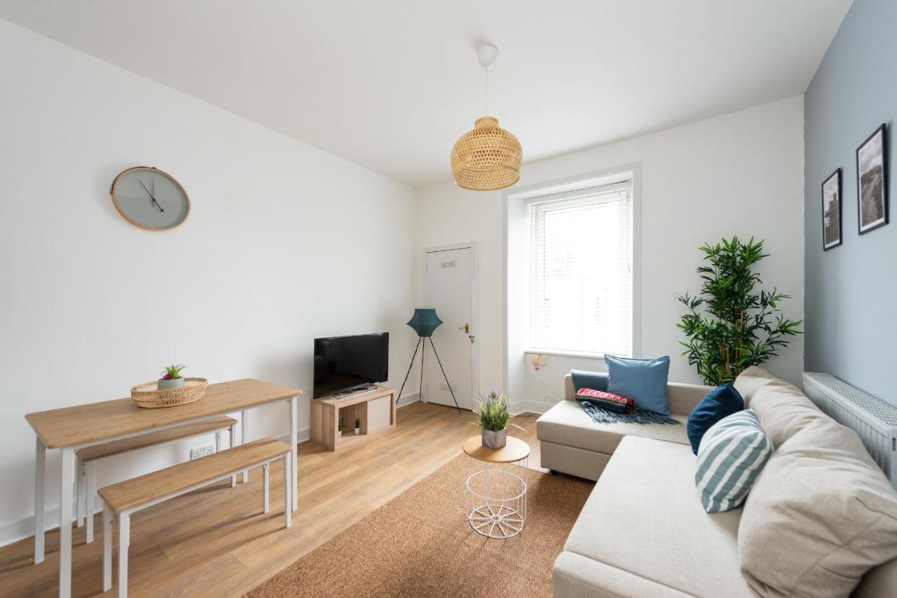 Lovely 1-Bedroom Apartment In Edimburgo Esterno foto