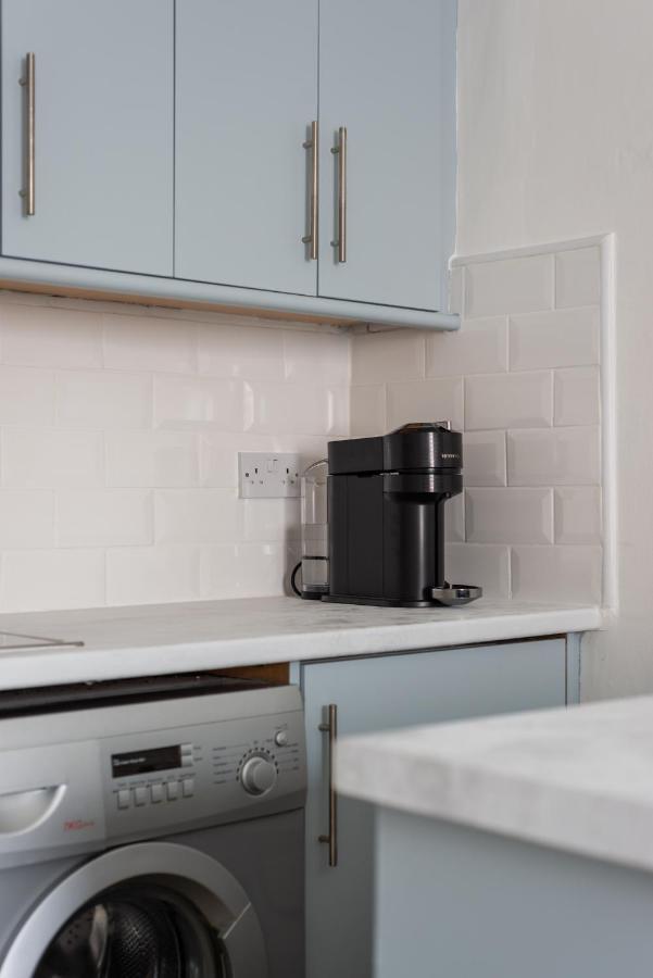 Lovely 1-Bedroom Apartment In Edimburgo Esterno foto